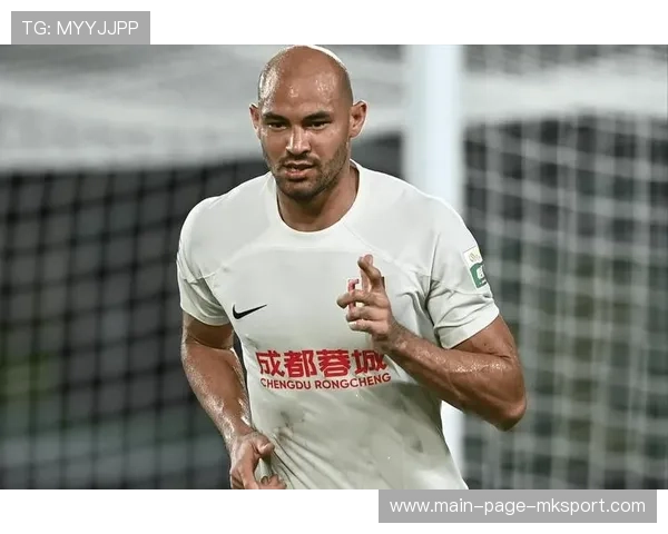 成都蓉城外援独中两元，主场不败继续